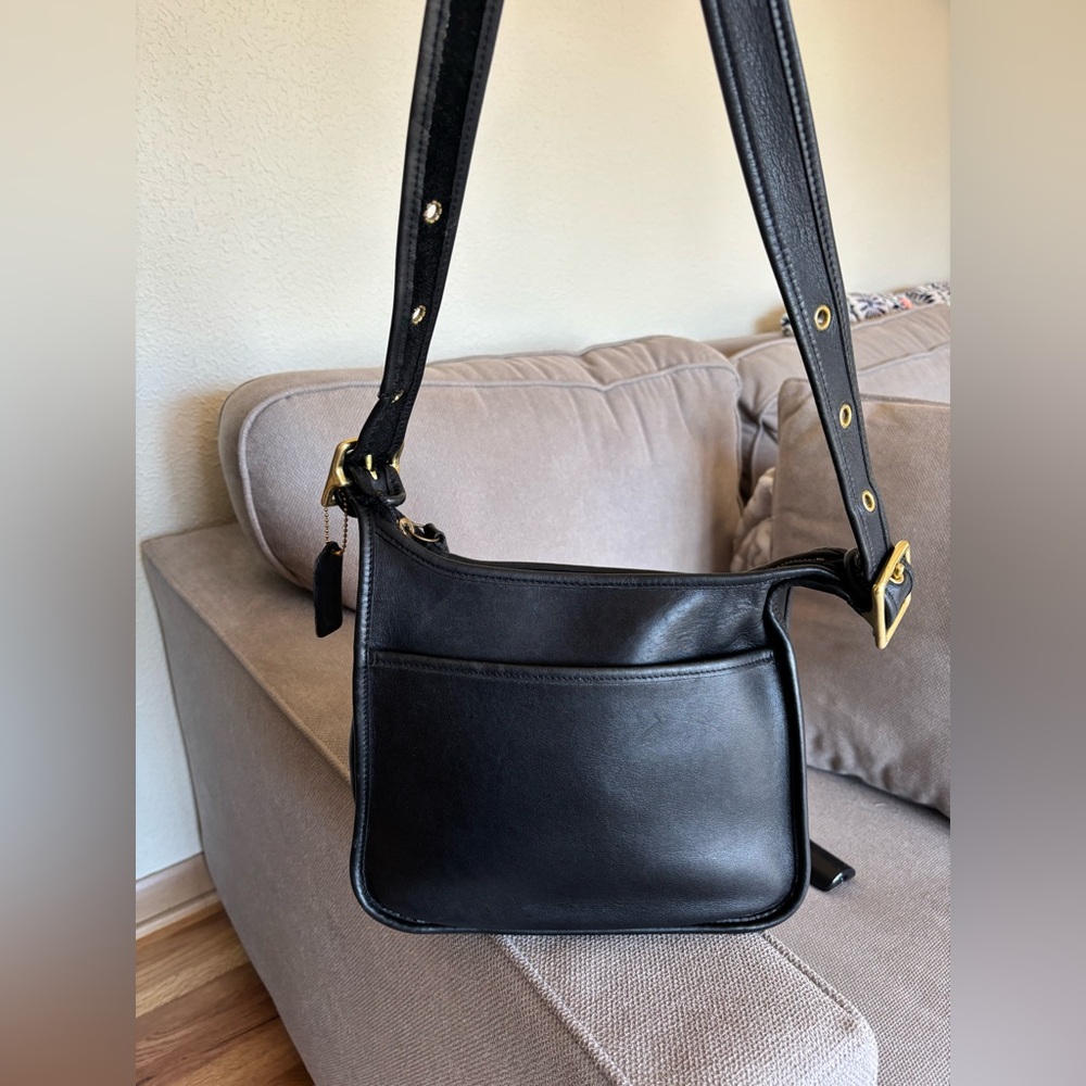 Vintage Coach Legacy Zip Style 9966